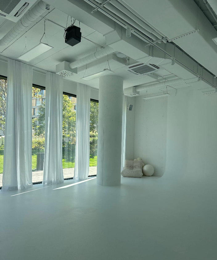 Veľká sála štúdia Yoga SkyPark 4